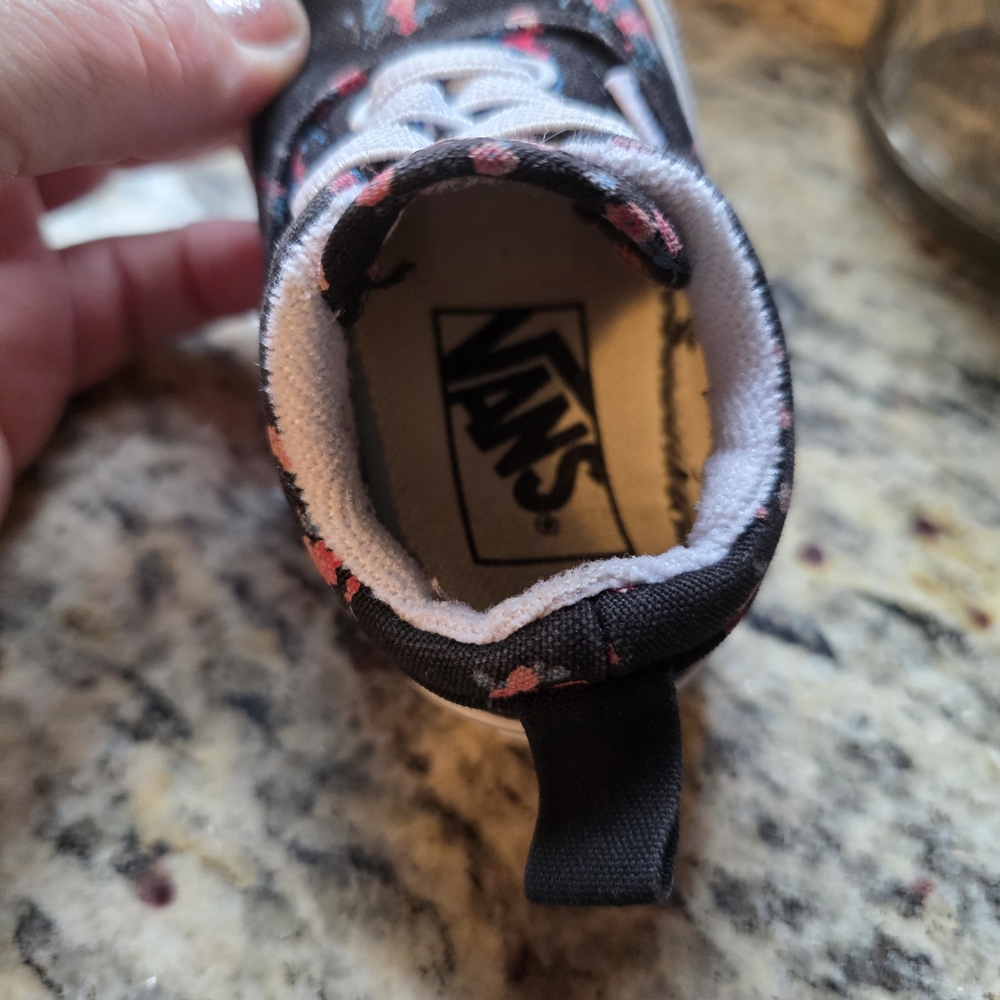 Vans Kids Black and Pink Floral Shoes, Baby Vans!! 😻 - Picture 6 of 7